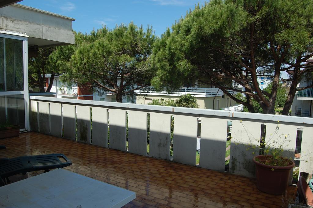Appartamento Elegance Lignano Sabbiadoro Bagian luar foto